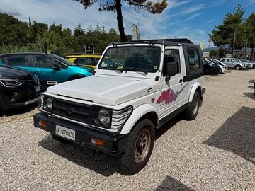 Suzuki Samurai