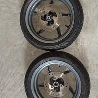 cerchi con disco di scooter Aprilia SR 