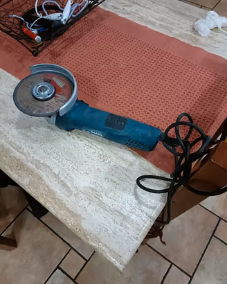 smerigliatrice angolare