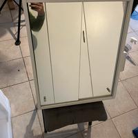 Specchio contenitore bagno con presa IKEA