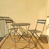 Tavolino e sedie per esterno
