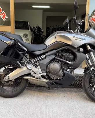 Kawasaki Versys 650 tua a soli 44 € al mese, ...