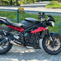 Triumph 675 R abs 2015