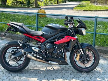 Triumph 675 R abs 2015