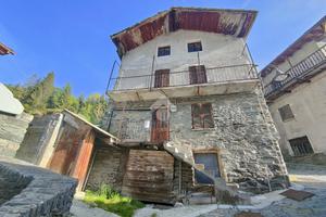 RUSTICO A SAINT-RHEMY-EN-BOSSES