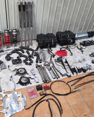 ricambi Yamaha r6 06/16 e qualcosina x r6 17/23