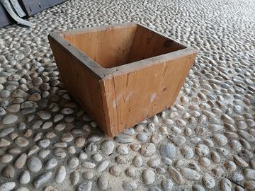 Portafiori, portavasi in legno