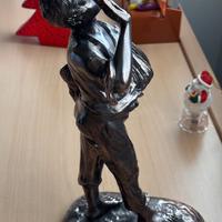 Scugnizzo napoletano venditore di giornali