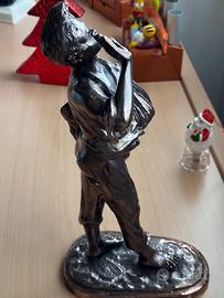 Scugnizzo napoletano venditore di giornali