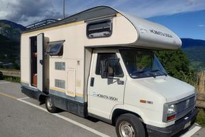 Camper mansardato