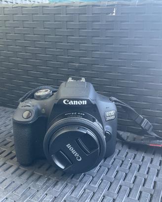 Canon eos 2000d