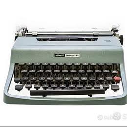Macchina da scrivere Olivetti lettera 32