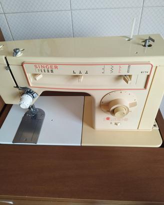 macchina da cucire Singer + mobiletto