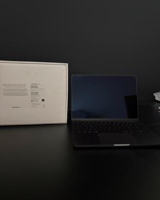 Macbook Pro 14 pollici  chip M3PRO nero