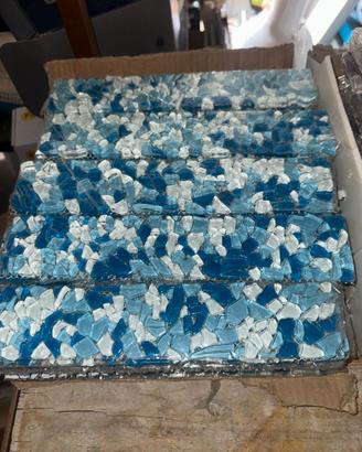 Mosaico in Vetro a Spacco / Effetto Burattato Blu