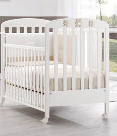 Lettino Erbesi Molly con una sponda mobile e casse