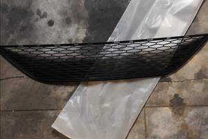 GRIGLIA PARAURTI ANTERIORE SEAT IBIZA 07/08-02/12