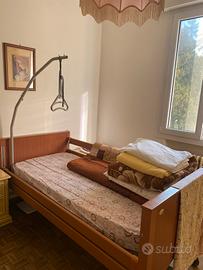 Letto ospedaliero elettrico