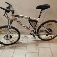 Mountain bike Felt