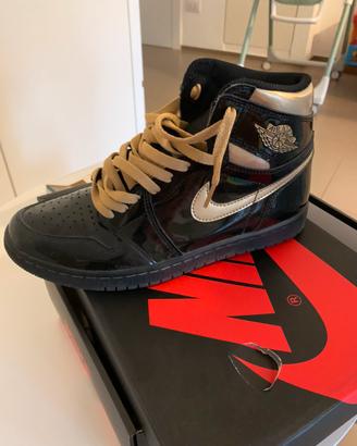 Air Jordan 1 Black/Metallic Gold-Black