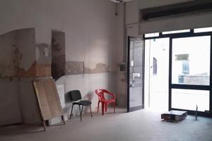 Locale in Piazza Castello a Copertino