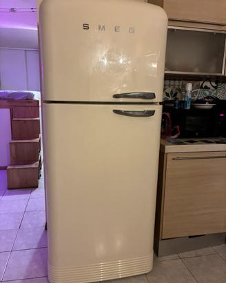 Frigorifero Smeg modello FAB28 color panna