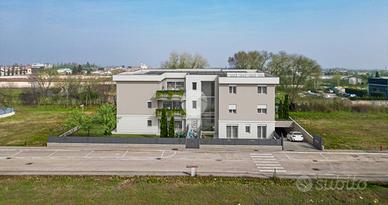 5 LOCALI A SAN GIOVANNI LUPATOTO