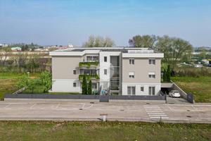 5 LOCALI A SAN GIOVANNI LUPATOTO