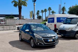 Peugeot 208 PureTech 82 5 porte Allure