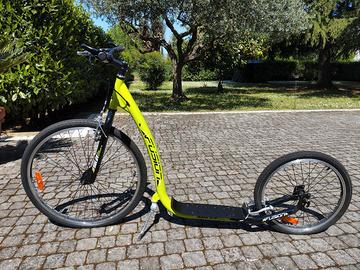 Kickbike Monopattino Sportivo FUSION [come nuovo]