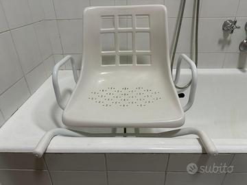 Seduta girevole per vasca da bagno per disabili