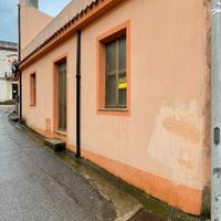 Immobile sito al centro del paese