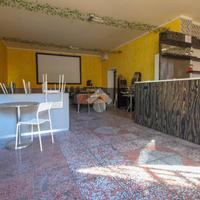 NEGOZIO A VILLA D'ALMÈ