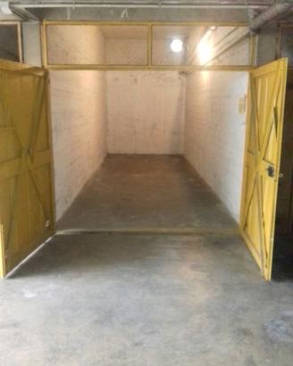 Ampio garage