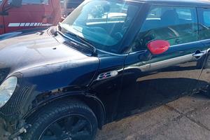 Mini  cooper s anno 2003 (leggere descrizione)