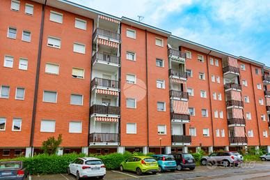 6 LOCALI A SETTIMO TORINESE