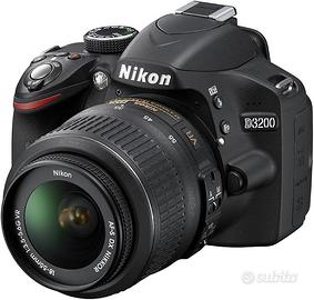 Nikon D3200 Fotocamera Reflex Digitale 24.2 Mpx