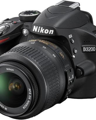 Nikon D3200 Fotocamera Reflex Digitale 24.2 Mpx