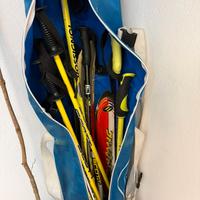 2 sci bambini + racchette varie