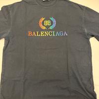 T-shirt Balenciaga rainbow logo