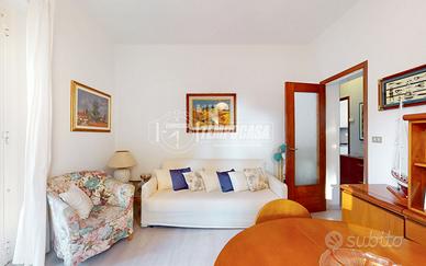 SPLENDIDO TRILOCALE CON DOPPIO BALCONE!!