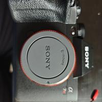 Sony A7R V pari al nuovo in garanzia