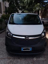 opel vivaro  9 posti passo lungo