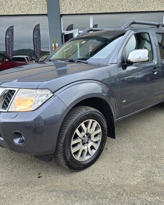 Nissan Navara 3.0 V6 DCI 231CV "LE" CON PREZZO R