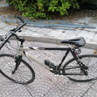 BICI TRUBBIANI ALLUMINIO USATA POCHISSIMO........ 