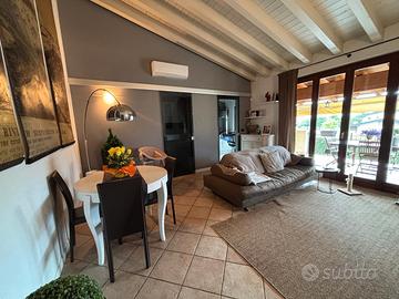 Quadri locale, secondo piano, Castel Mella