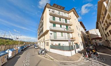 STANZA SINGOLA a Firenze in zona STATUTO