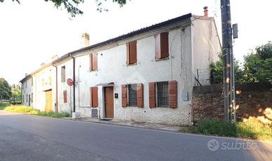 3 LOCALI A RODIGO