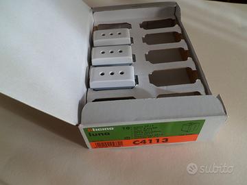 BTICINO LUNA PRESA 10 A. 240 V. ARTICOLO C4113