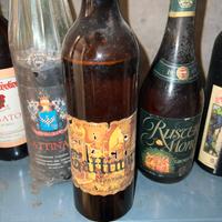 Vecchie bottiglia di vino